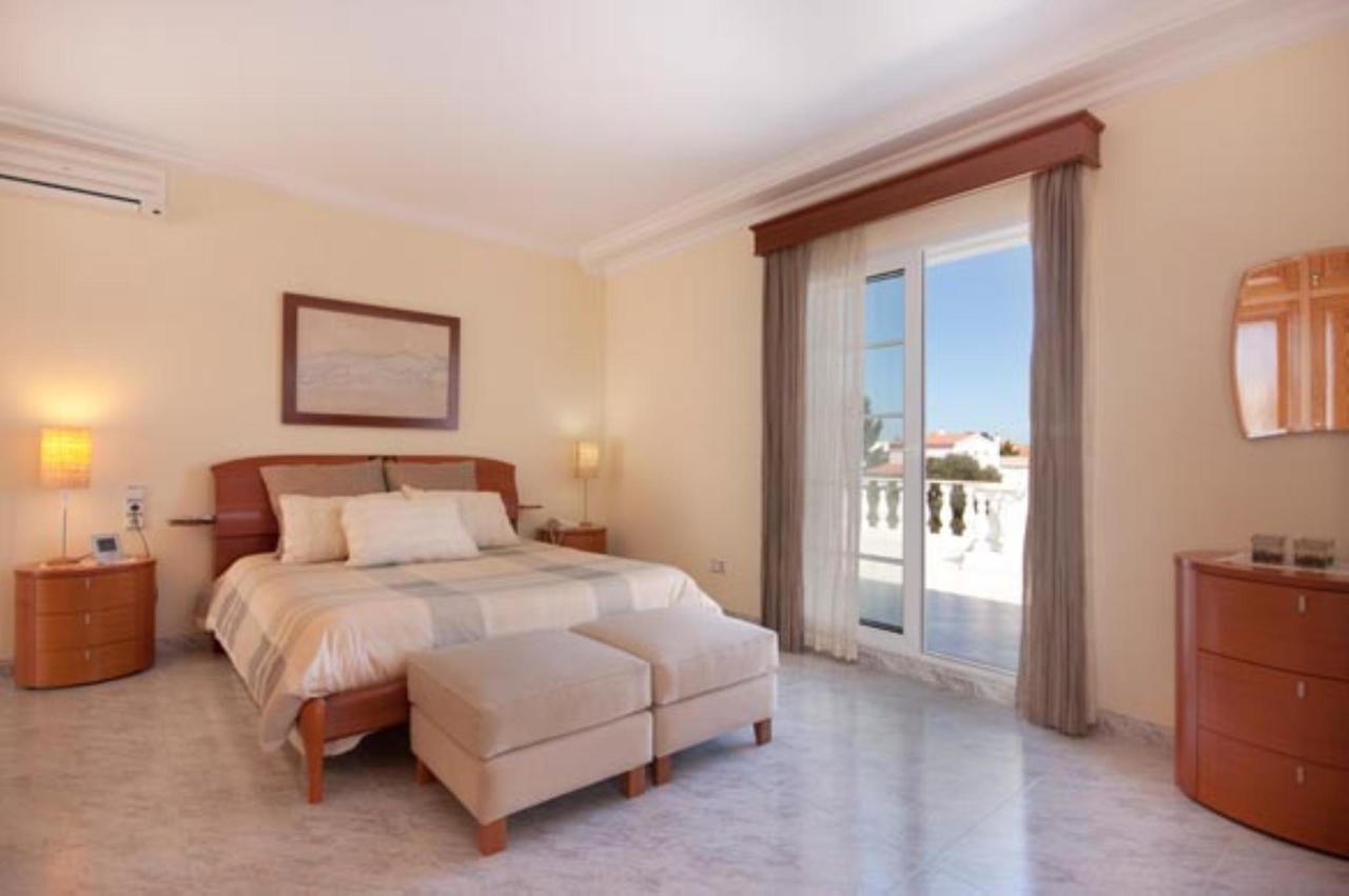 Villa Savanna Cala'N Blanes  ภายนอก รูปภาพ